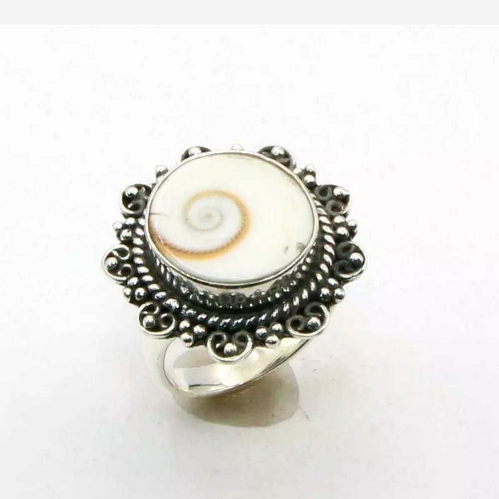 Handmade Shiva Shell Silver Ring 7.5
